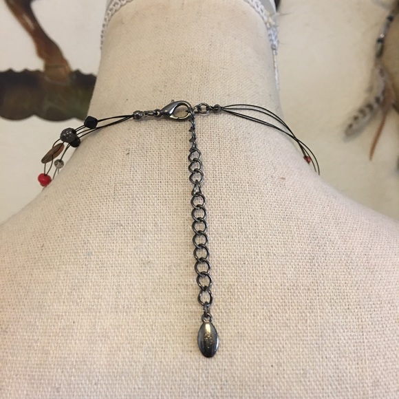 Red tones mixed material beaded fish line necklace - Picture 5 of 8